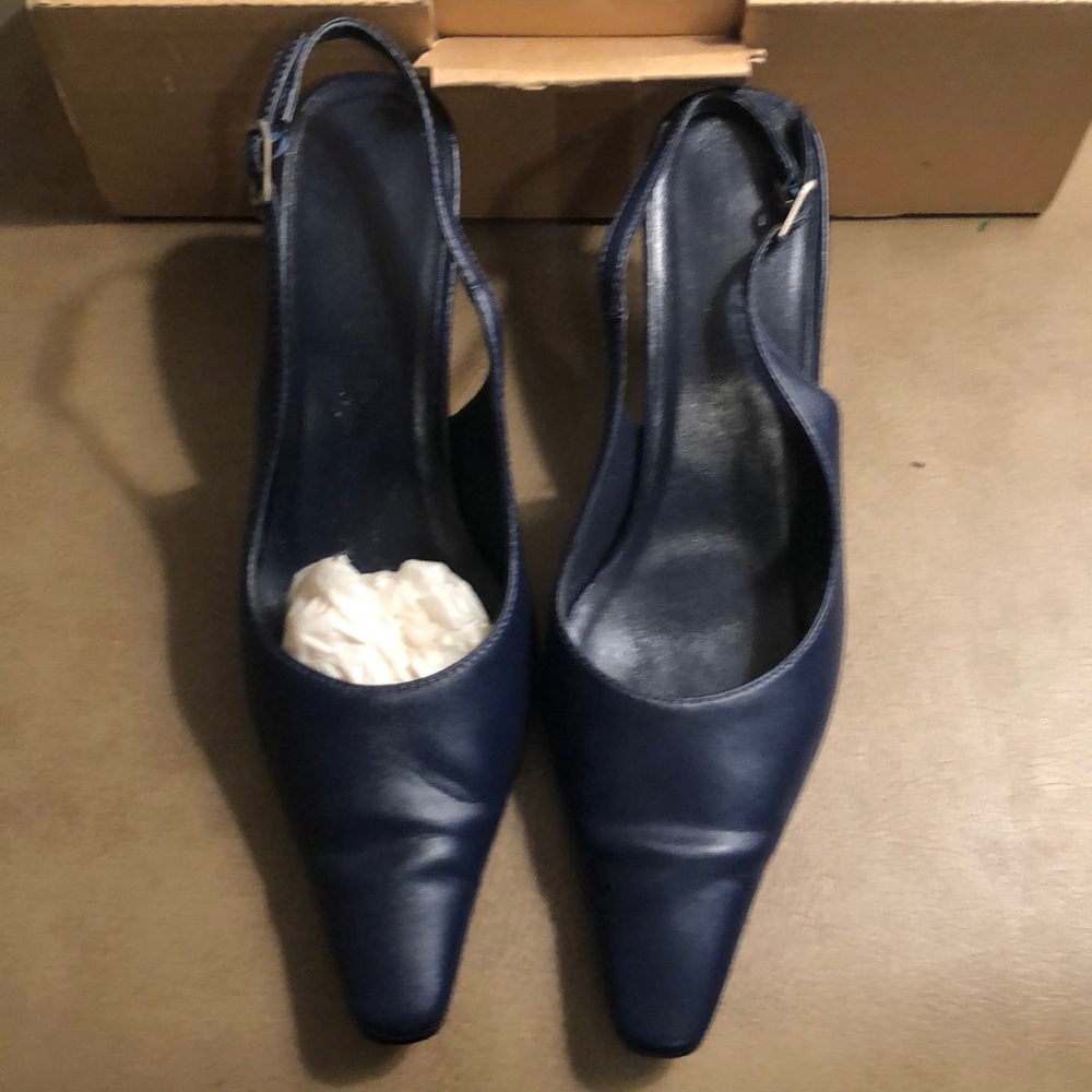 Royal blue sling backs, not sure who maker is 8M